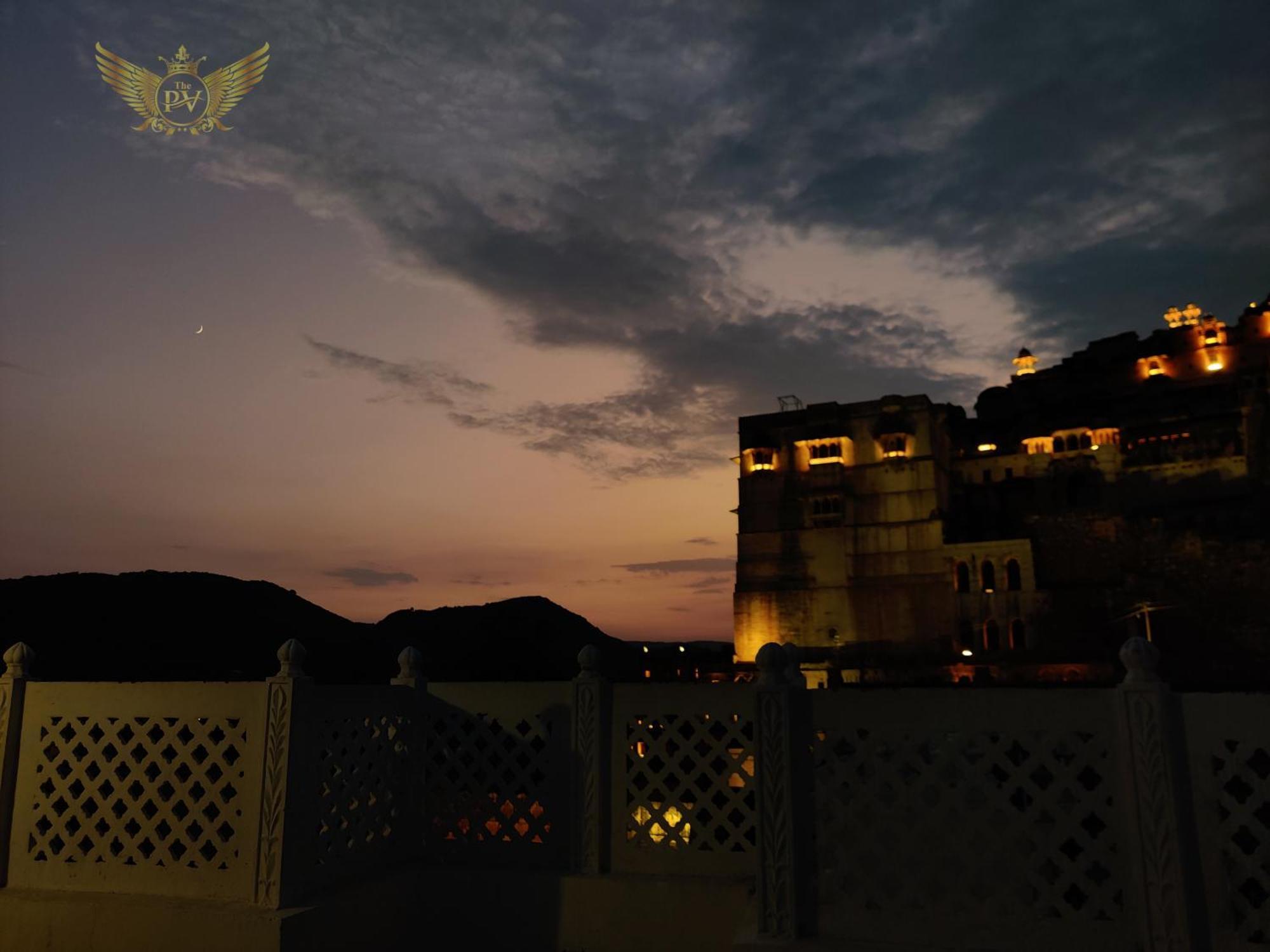 The Palace View & Restaurant