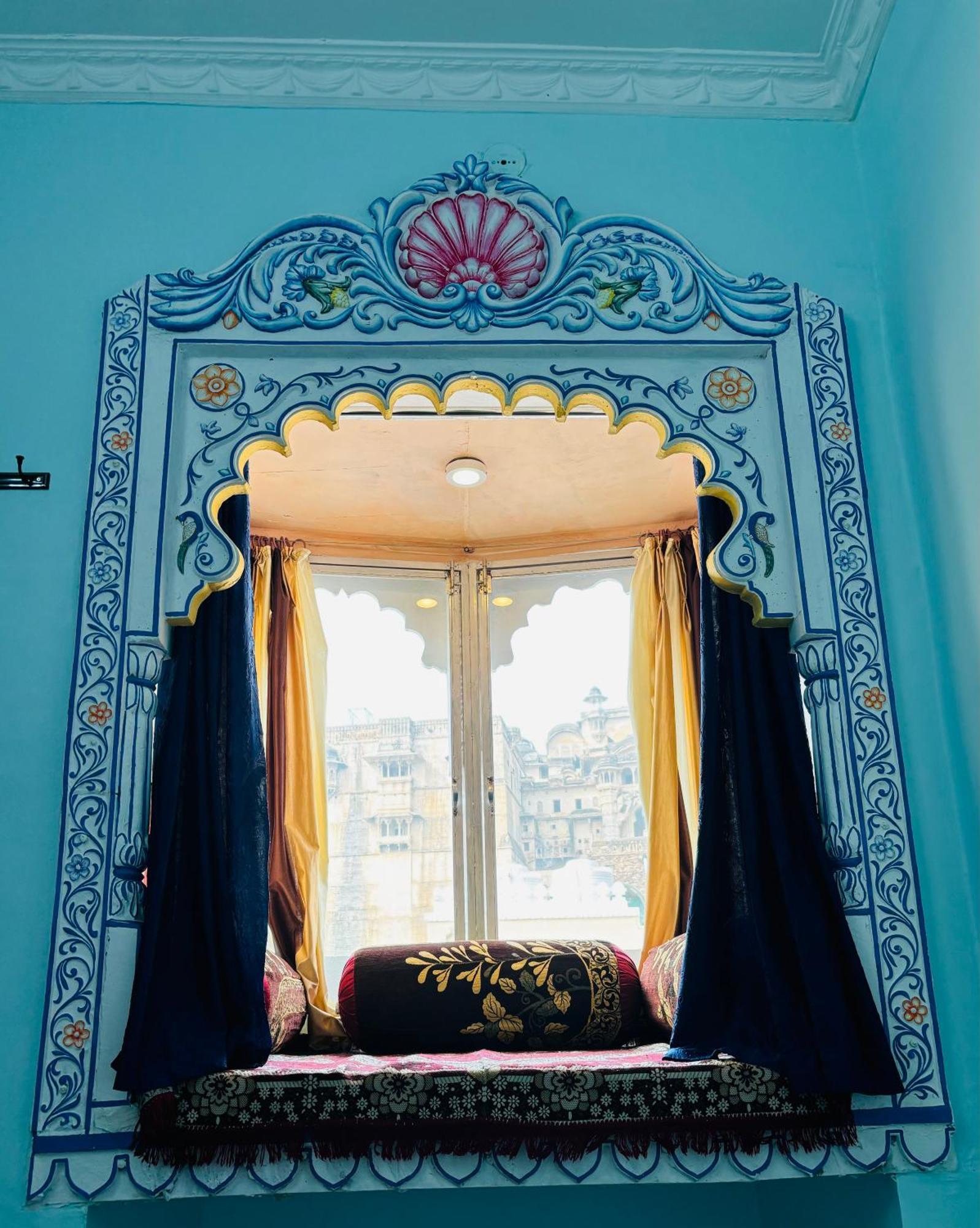 The Palace View & Restaurant Bundi